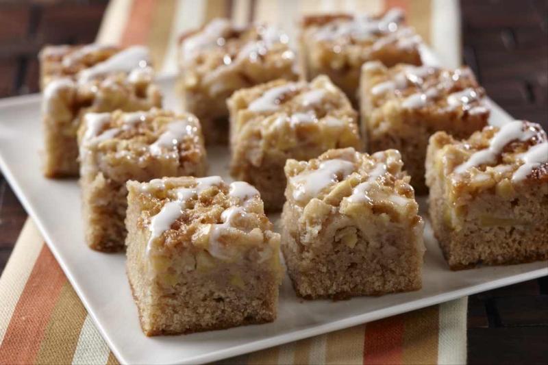 Delicious Apple Snack Cake Recipe Mazola®