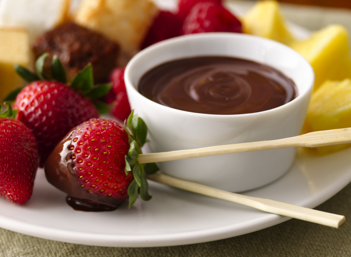 Dark Chocolate Dipping Sauce Recipe with Fruit Mazola®