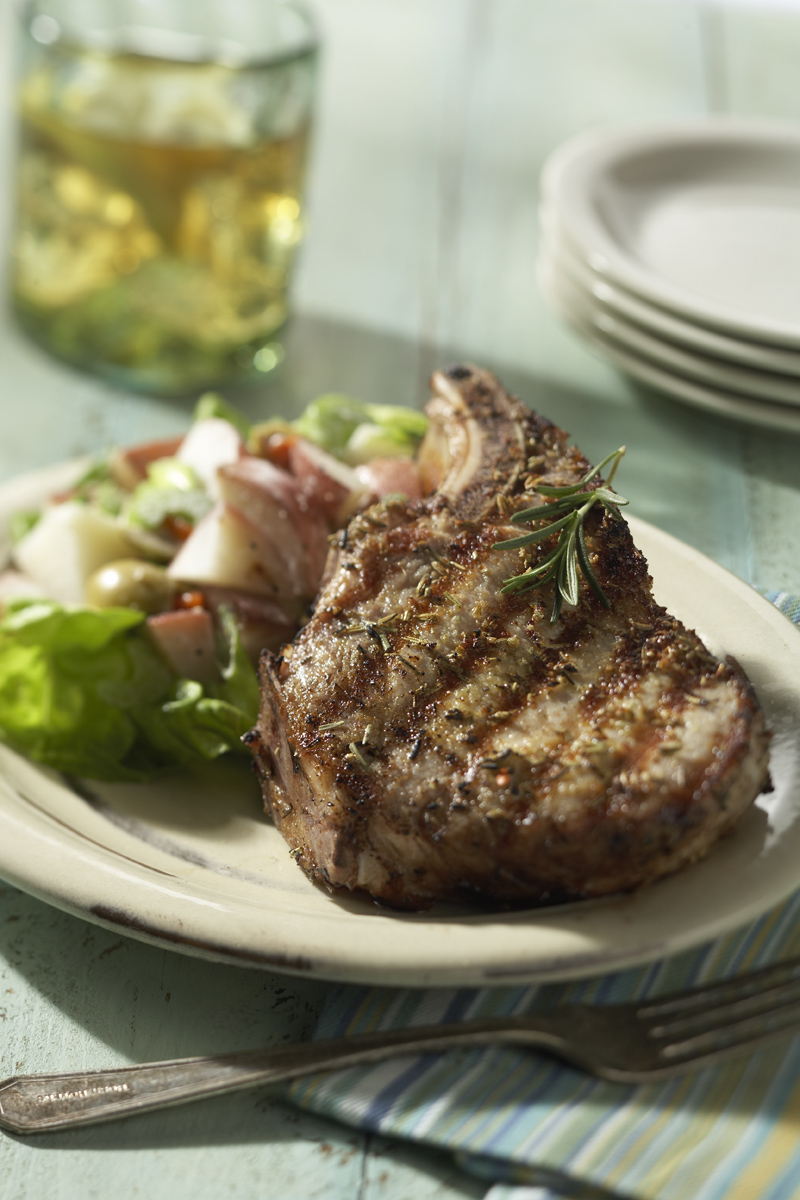 Pork Chops Recipe with Fennel and Rosemary Mazola®